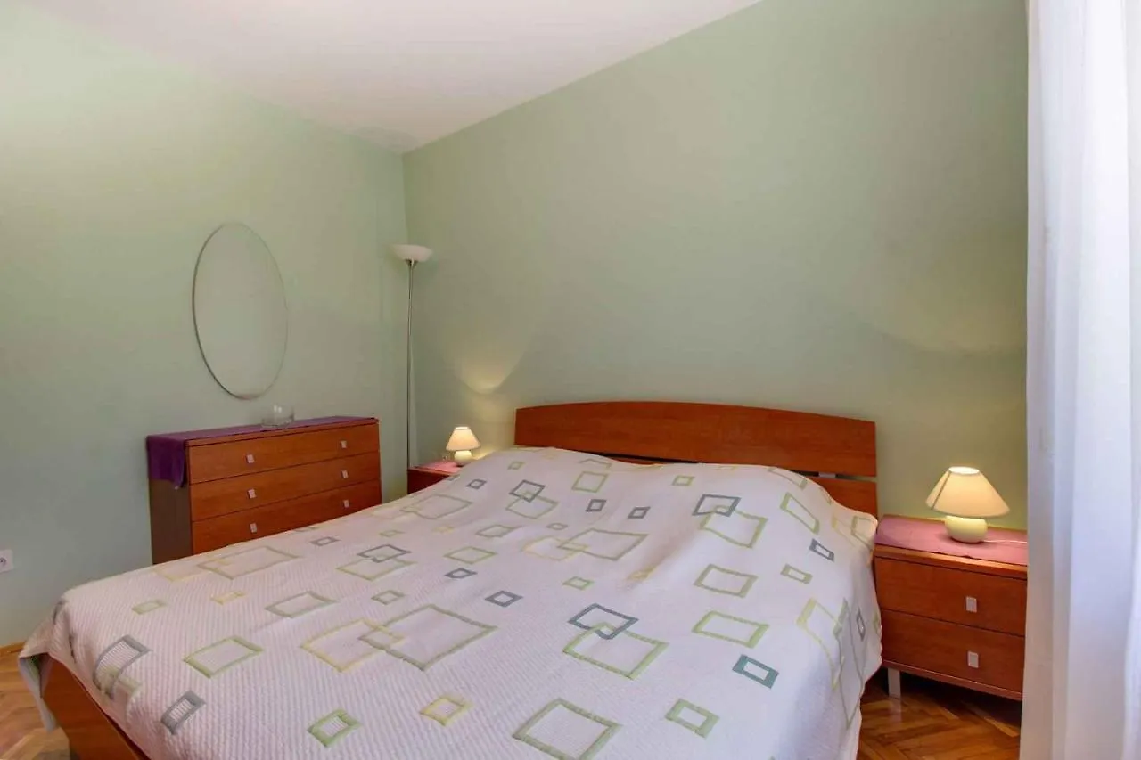 Apartment In Mali Losinj 35205 Croatia