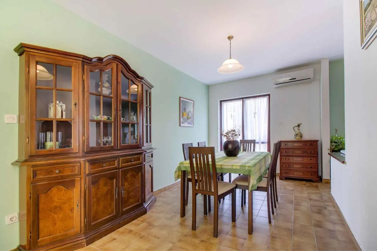 Apartment In Mali Losinj 35205 Croatia